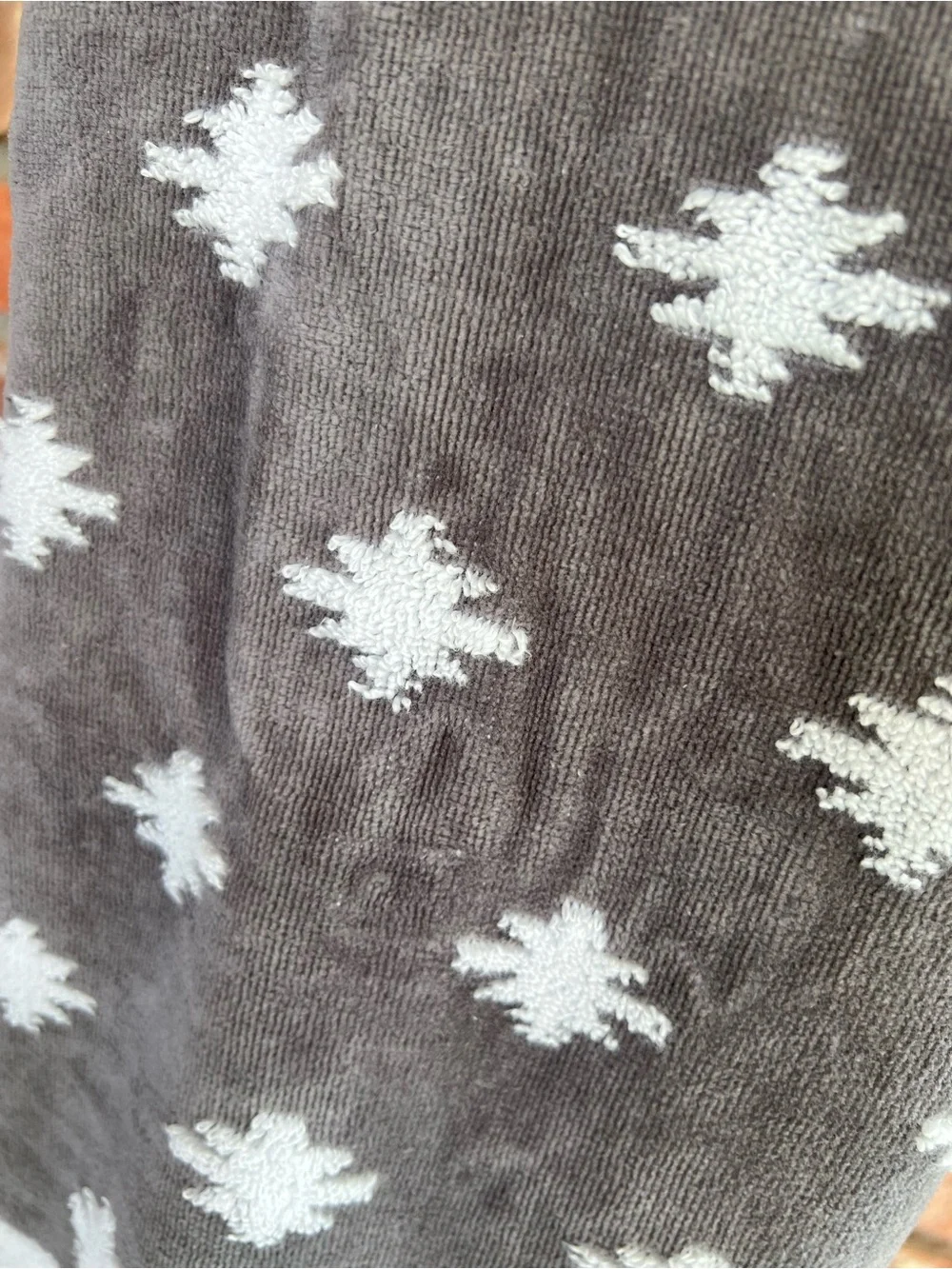 Serendipity Gray & White Decorative Bath Towel Reversible 100% cotton New